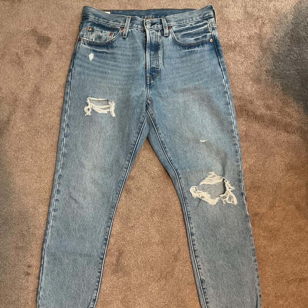Women’s Levi jeans